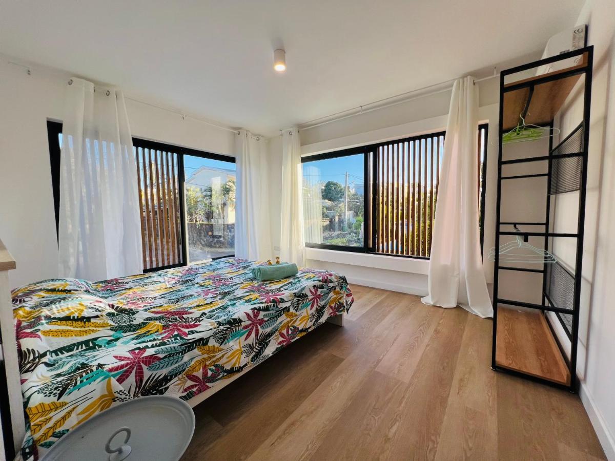 Into The Sea - Modern Home Close To The Beach البيون المظهر الخارجي الصورة