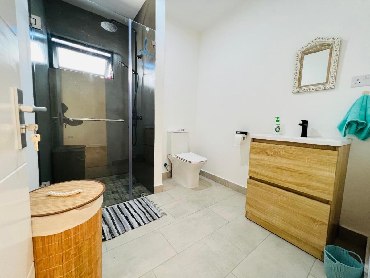 Into The Sea - Modern Home Close To The Beach البيون المظهر الخارجي الصورة