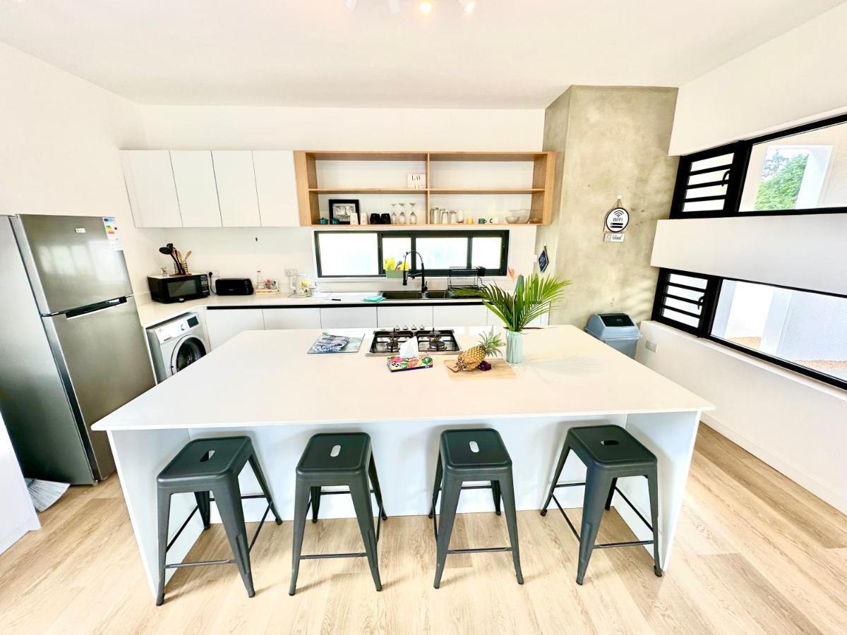 Into The Sea - Modern Home Close To The Beach البيون المظهر الخارجي الصورة
