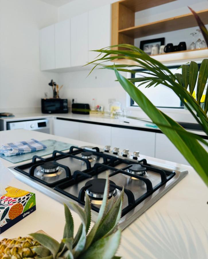 Into The Sea - Modern Home Close To The Beach البيون المظهر الخارجي الصورة